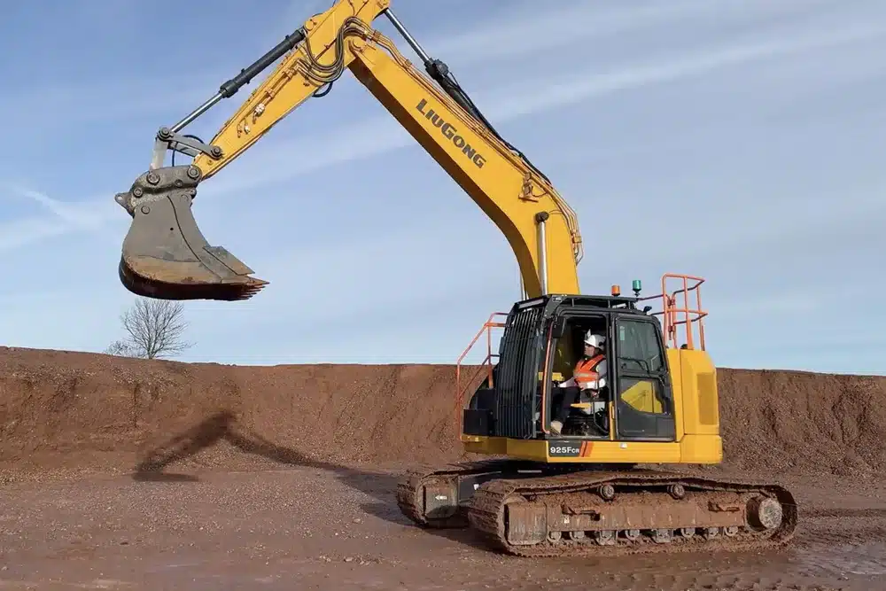 925FCR Excavator