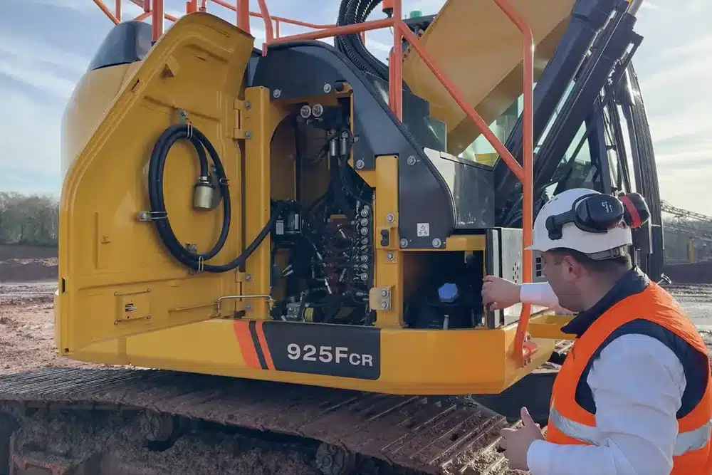 925FCR Excavator