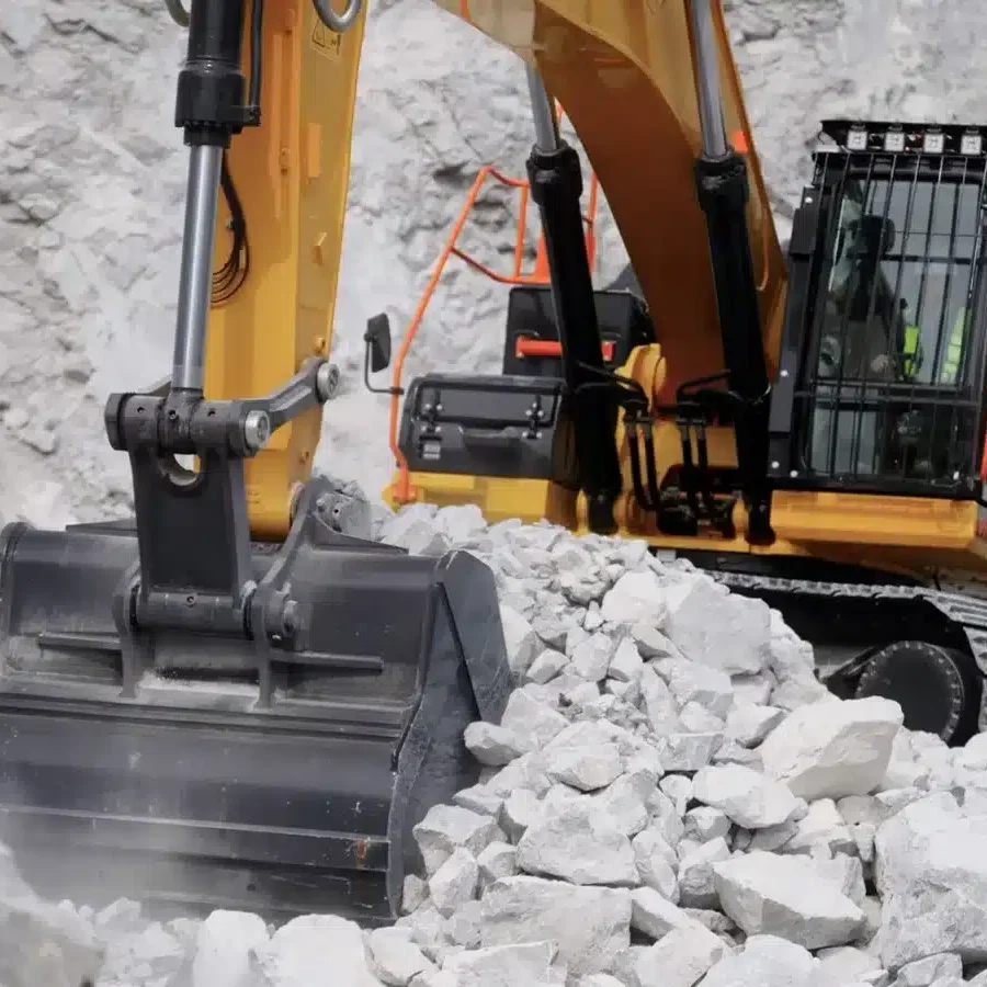 952F Excavator